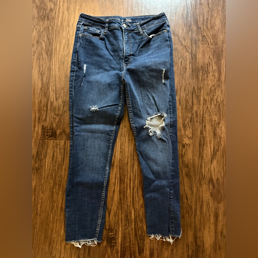 Old Navy Rockstar Super Skinny Jeans